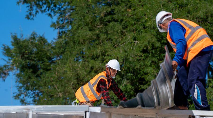 Professional gutter cleaning in Damascus, VA